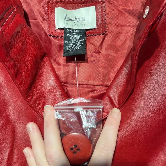 Neiman Marcus NWOT Vintage Short Red Cape Style Leather Jacket Sz XL Y2K - Picture 2 of 14